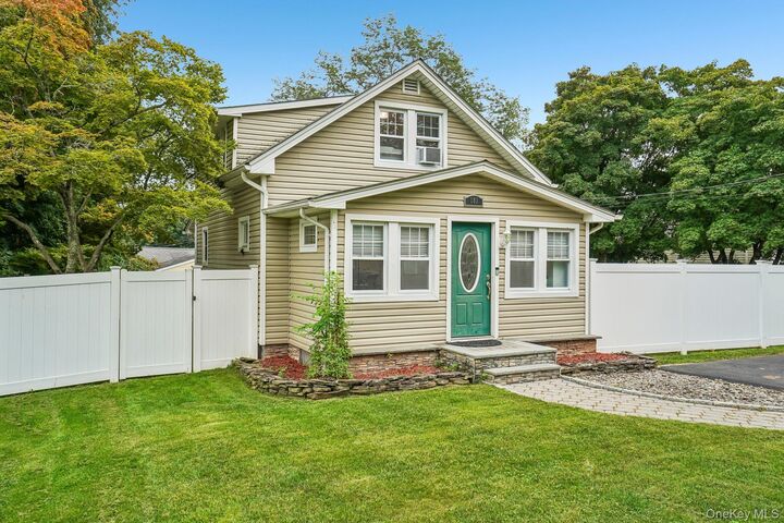 Property Photo:  181 S Conger Avenue  NY 10920 