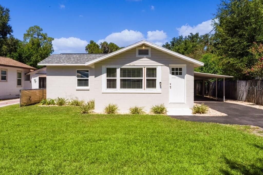 Property Photo: 12390 SE 135th Terrace FL 32179