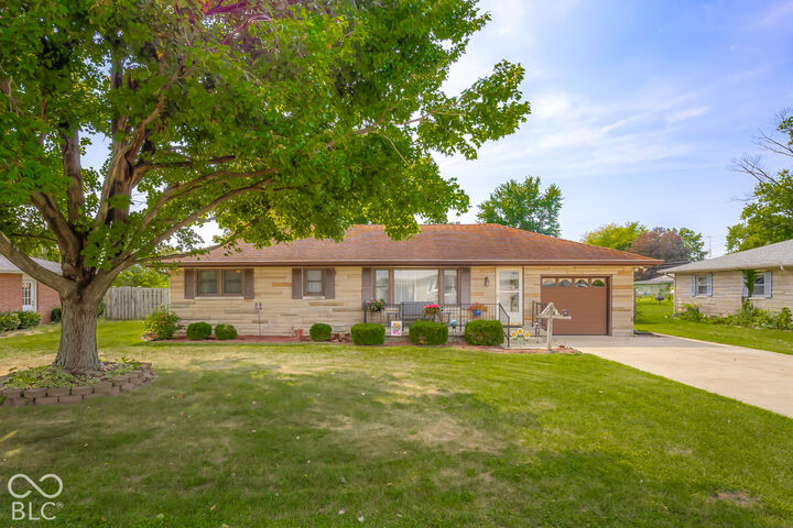 Property Photo:  1281 Pearl Street  IN 47280 