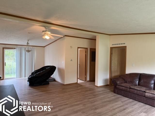 Property Photo:  202 Central Avenue  IA 50833 