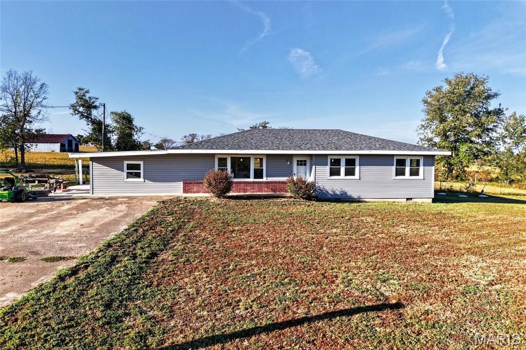 Property Photo:  26853 Highway O  MO 65536 