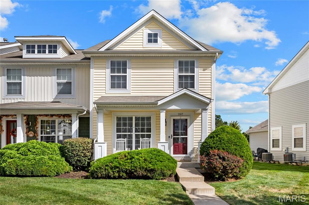 Property Photo:  207 Countryshire Drive  MO 63367 
