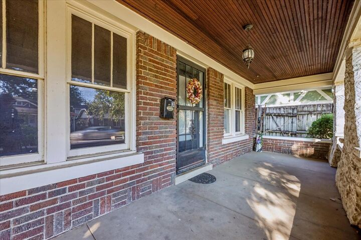 Property Photo:  2380 Parkway Pl  TN 38112 