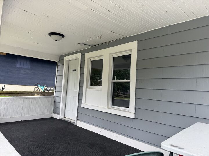 Property Photo:  219 SW Circle Drive  IL 60433 