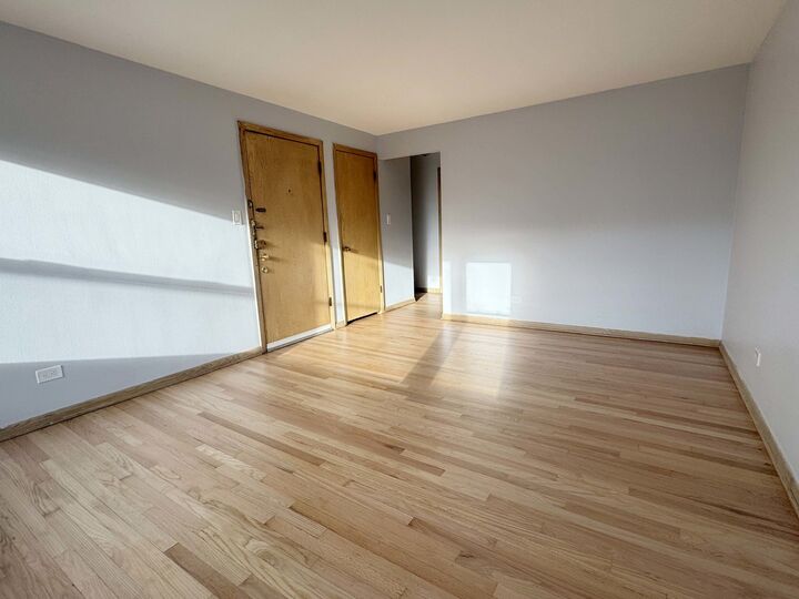 Property Photo:  4385 N Oak Park Avenue 1-B  IL 60706 