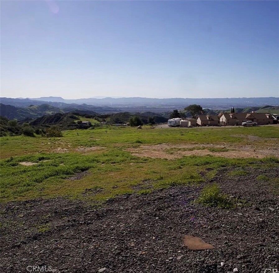 Property Photo:  11000 Jackdaw Drive  CA 91342 