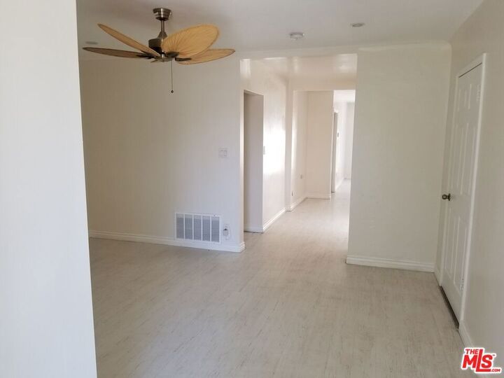 Property Photo:  11059 Califa Street  CA 91601 