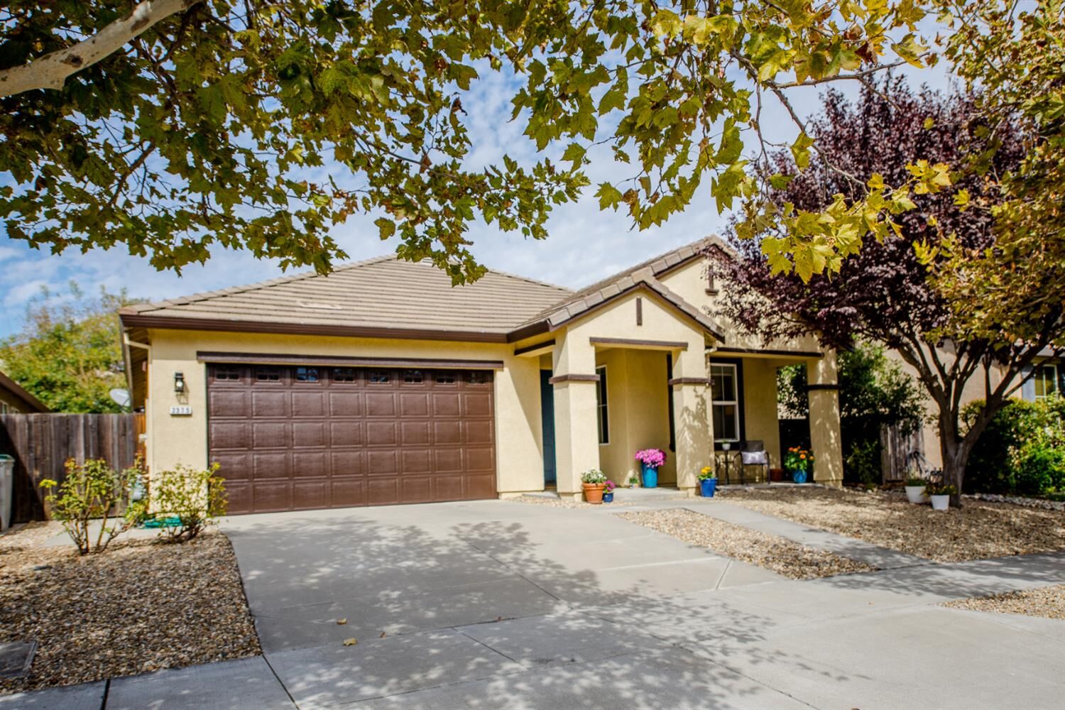Property Photo:  2375 McNary Way  CA 95776 