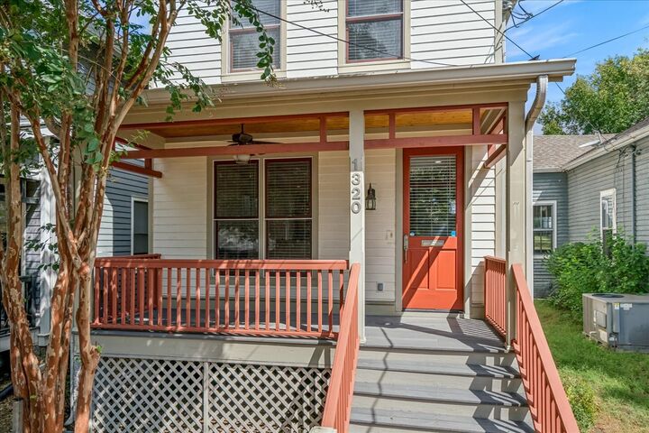 Property Photo:  1320 7th Ave N  TN 37208 