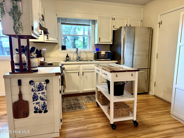 Property Photo:  517 Voltaire Place  NC 28412 