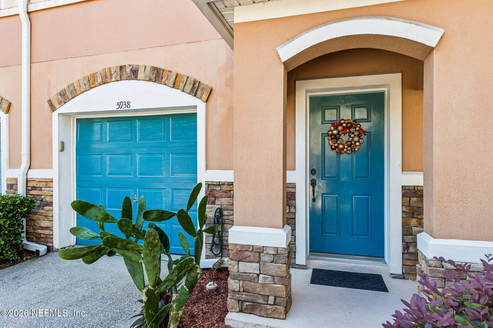 Property Photo: 5938 Pavilion Drive FL 32258