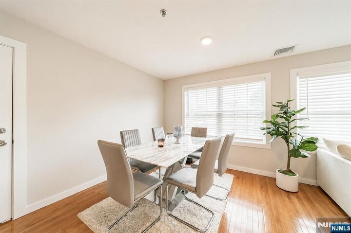 Property Photo:  17 Park Street 2  NJ 07109 