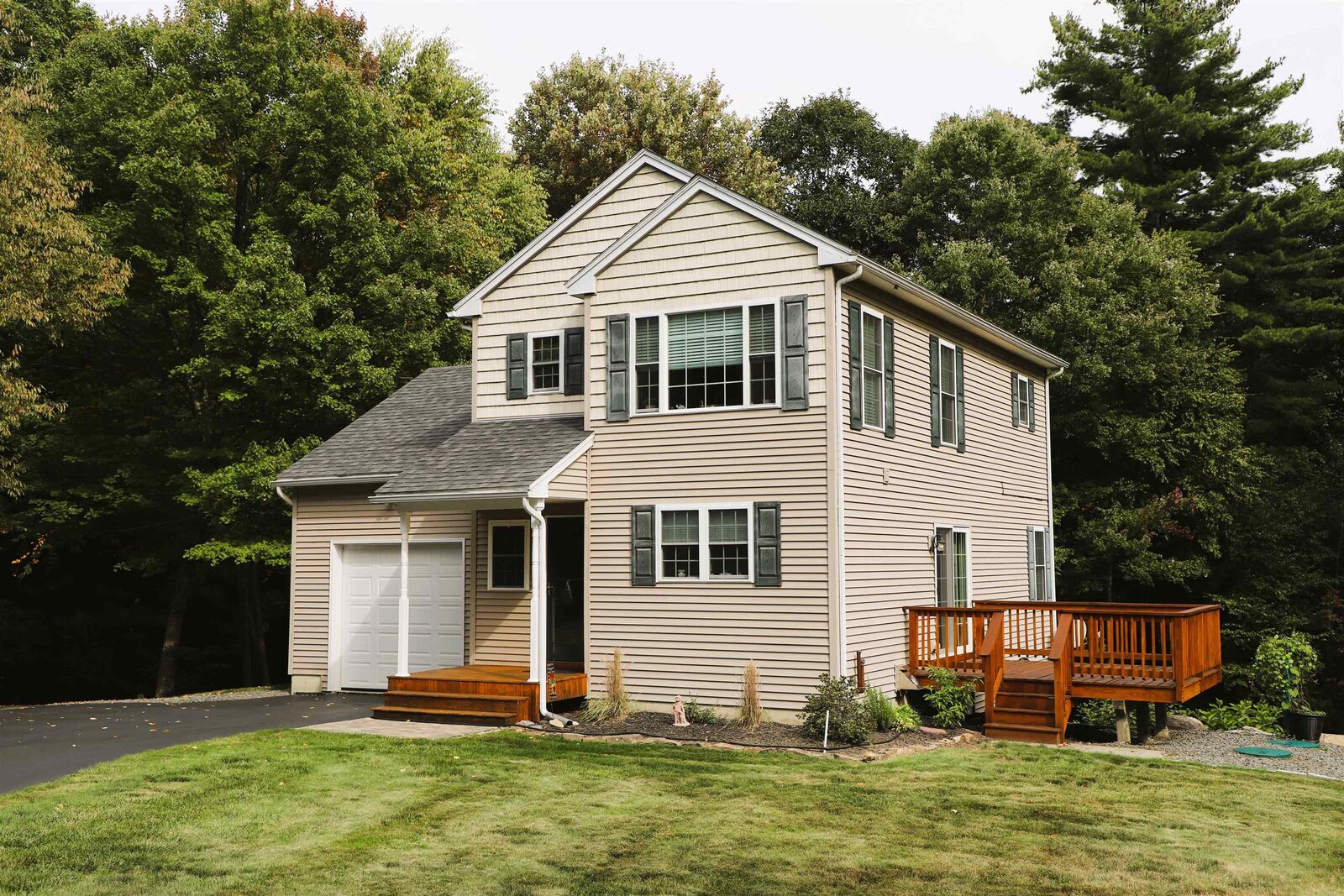 Property Photo:  37 Poplar Lane  VT 05354 