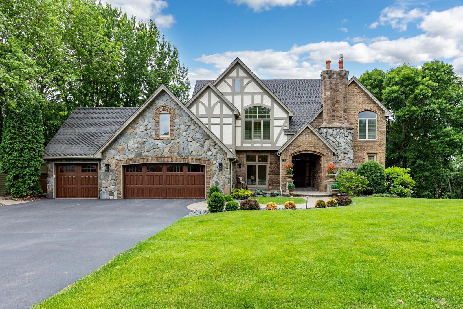 Property Photo:  11193 Bluestem Lane  MN 55347 