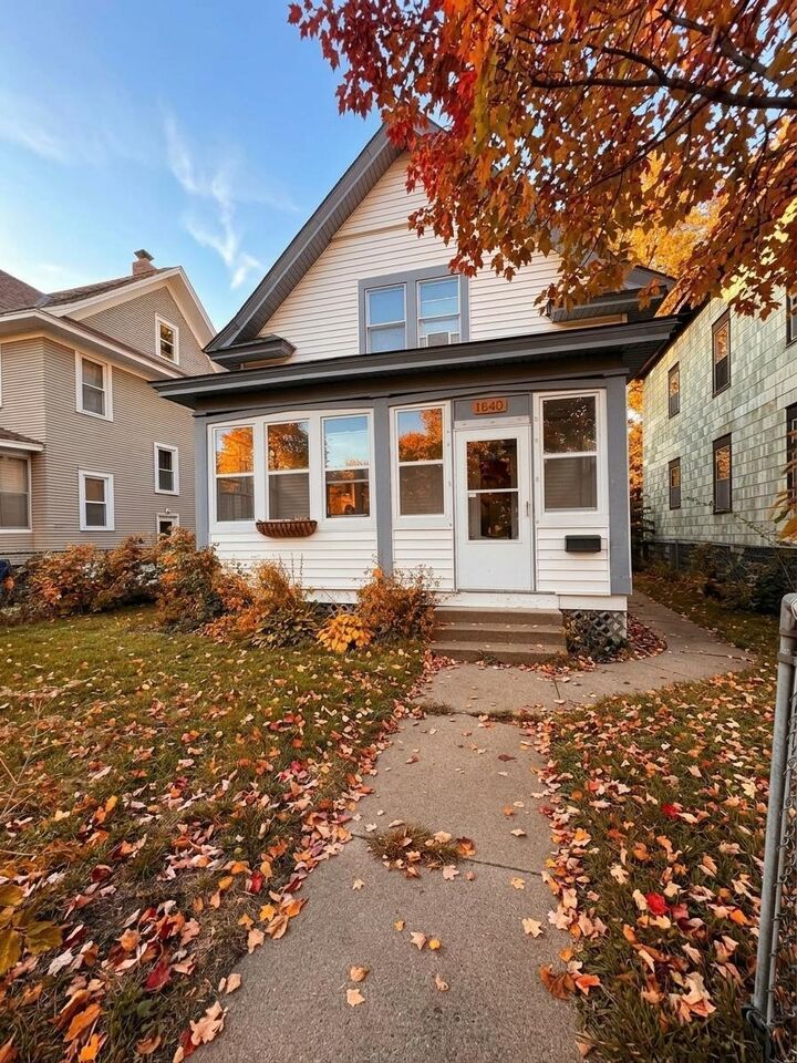 Property Photo:  1640 Dayton Avenue  MN 55104 