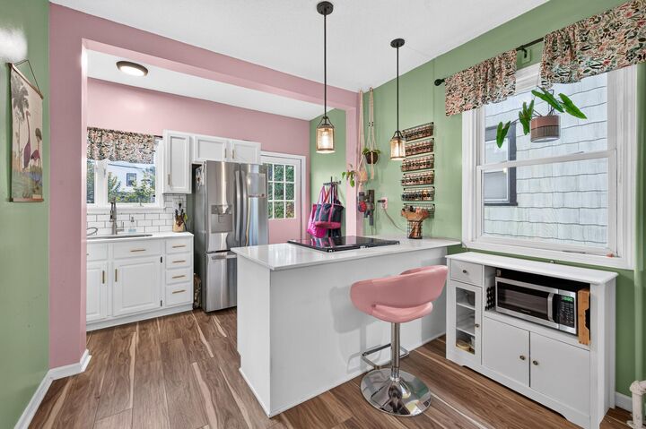 Property Photo:  1640 Dayton Avenue  MN 55104 