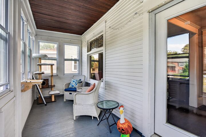 Property Photo:  1640 Dayton Avenue  MN 55104 