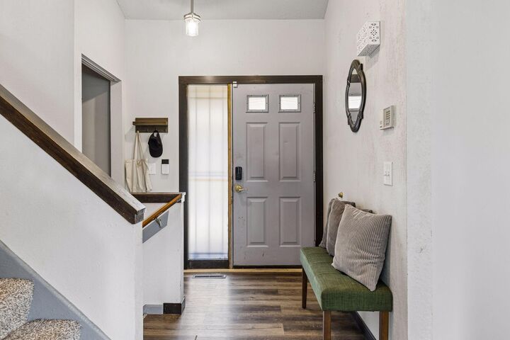 Property Photo:  521 Central Avenue W  MN 55103 