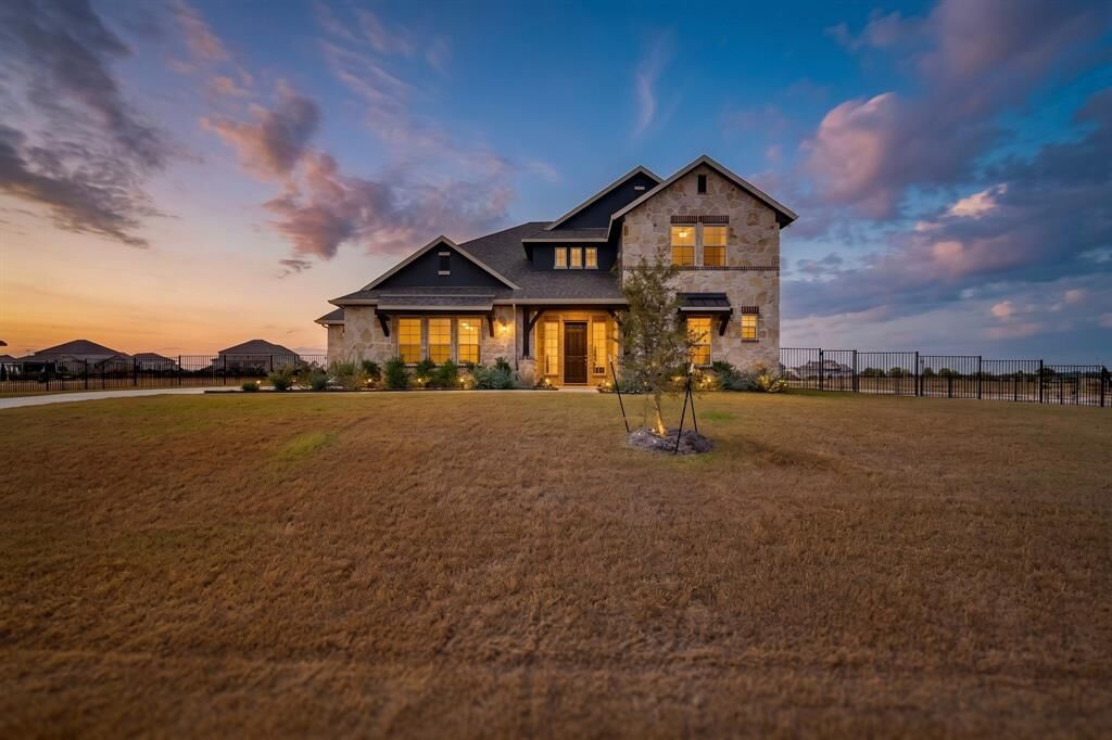 Property Photo:  5612 Bonnie Drive  TX 75009 