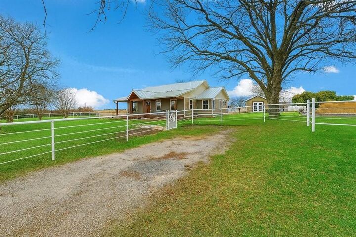 Property Photo:  2196 Bledsoe Road  TX 75058 
