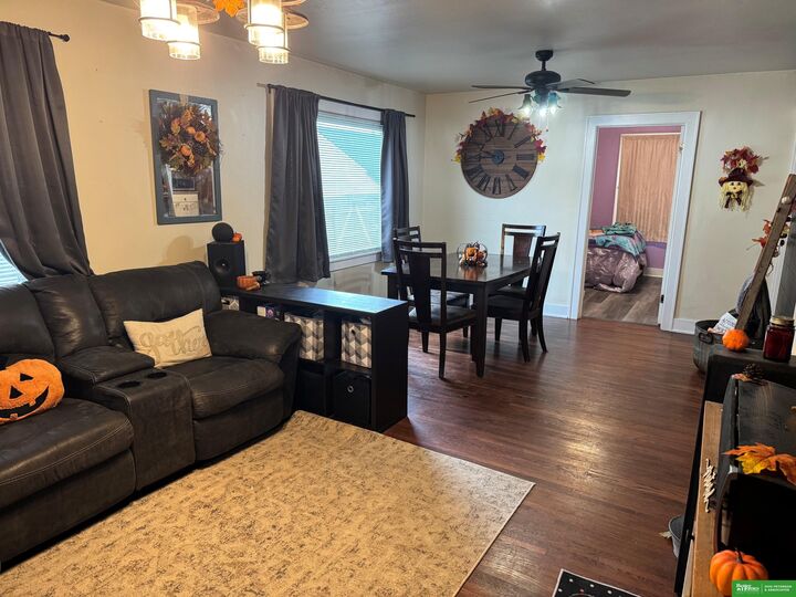 Property Photo:  107 W Locust Street  NE 68044 