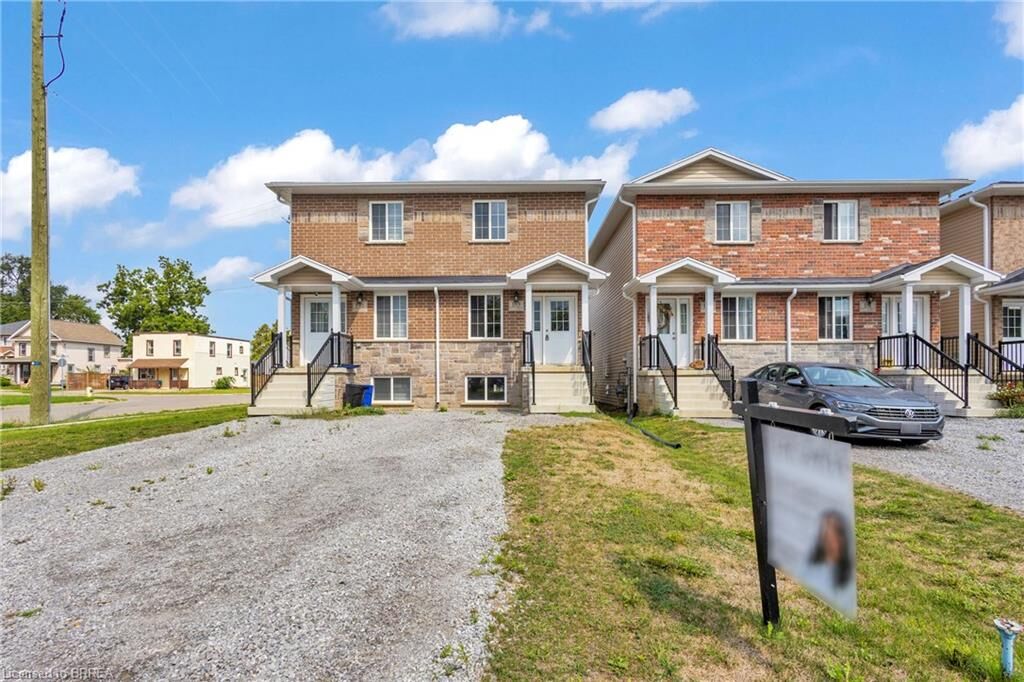 Property Photo:  153 Grove Street  ON N3Y 0H2 