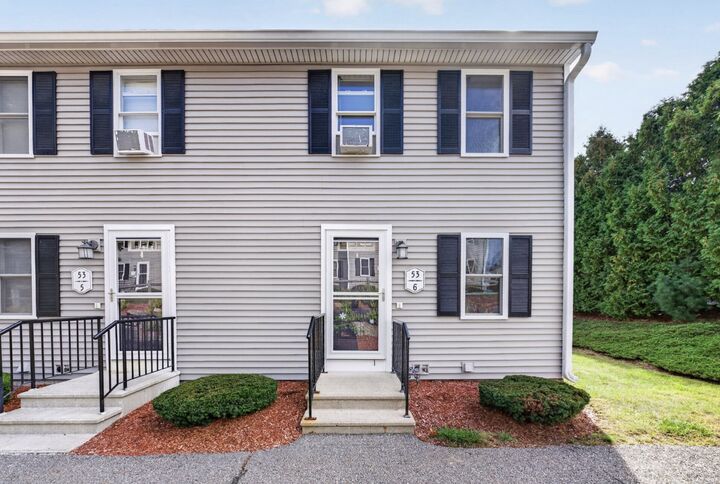Property Photo:  53 Olde Colonial Dr 6  MA 01440 
