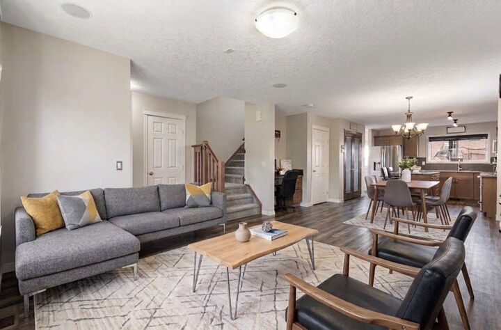 Property Photo:  70 Walden Manor SE  AB T2X 0N1 