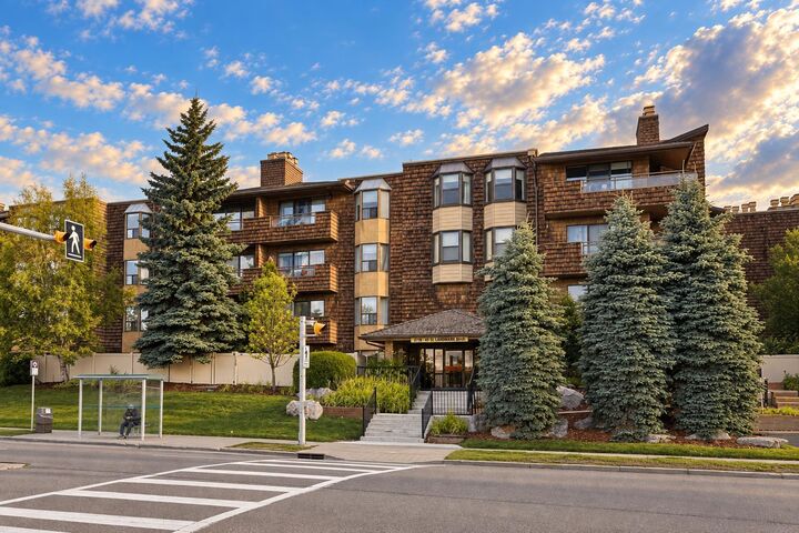 Property Photo:  3719B 49 Street NW 409  AB T3A 2E3 