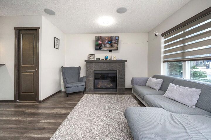 Property Photo:  702 Panamount Boulevard NW  AB T3K 0P7 