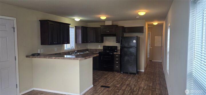 Property Photo: 340 W Prairie Street 12 WA 98382