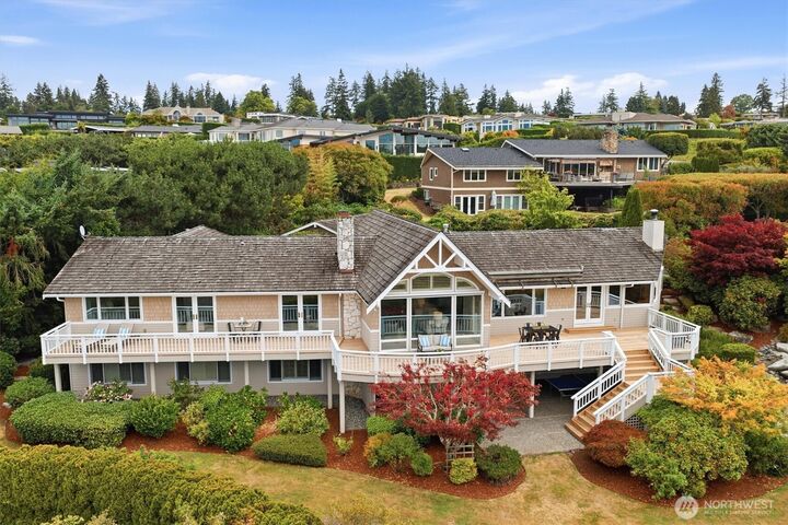 Property Photo: 8900 NE 16th Street WA 98004