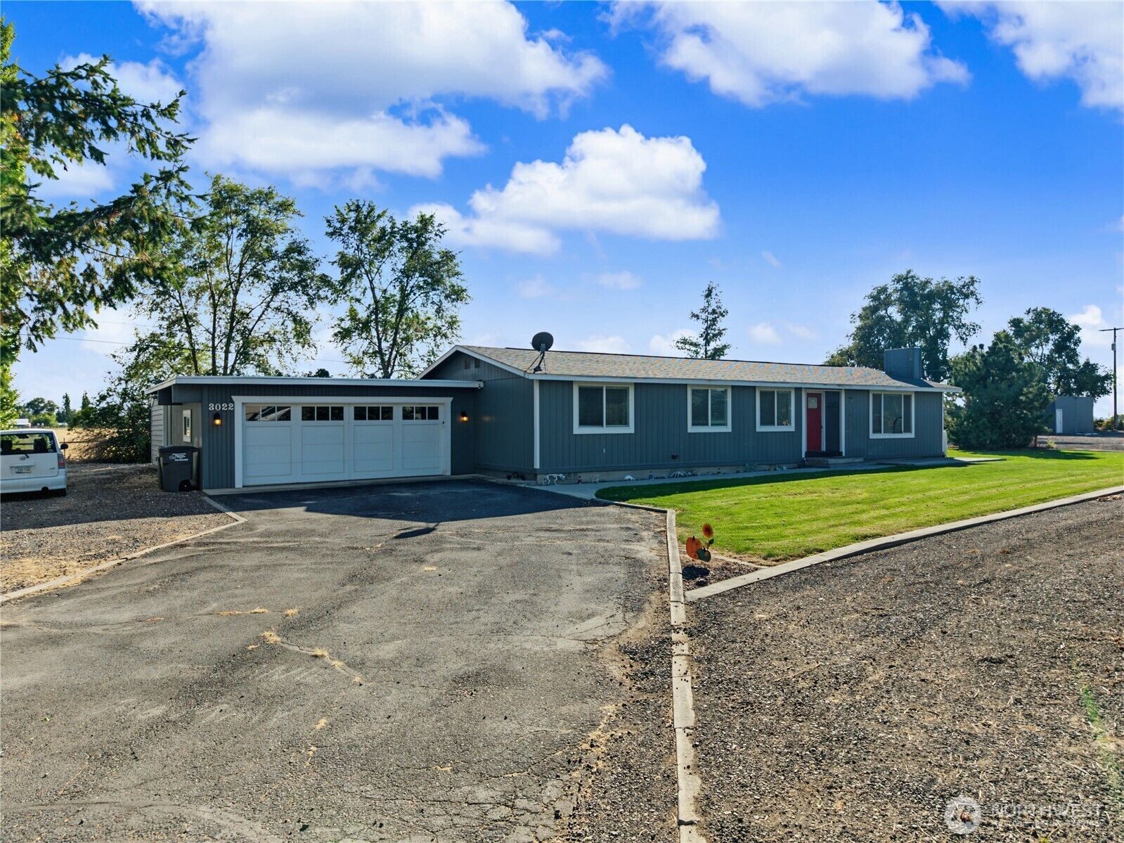 Property Photo: 3022 Arrow Place NE WA 98837
