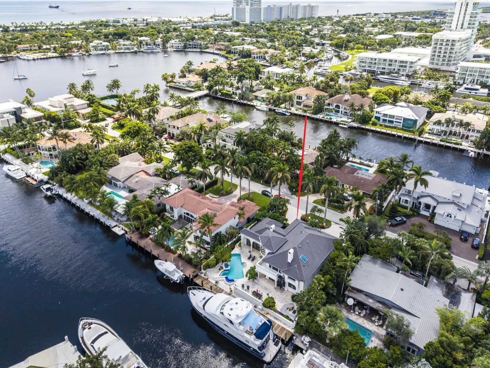 Property Photo:  2561 Lucille Drive  FL 33316 