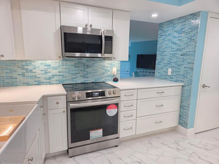 Property Photo:  1357 NE Ocean Boulevard 304  FL 34996 