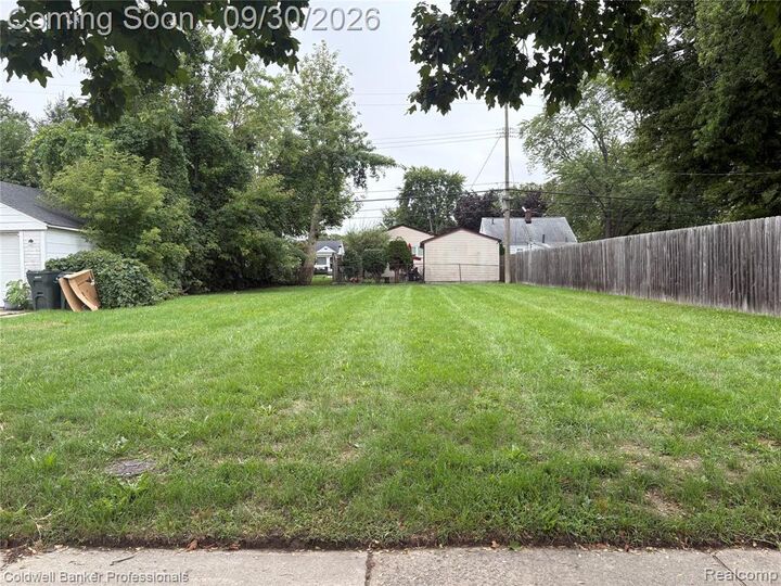 Property Photo: 22404 Maxine Street MI 48080