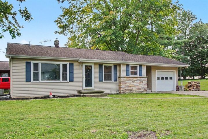 Property Photo: 603 W Stoddard Street MI 48813