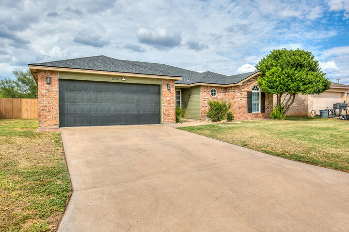 Property Photo: 2306 1st Atlas Street TX 76905