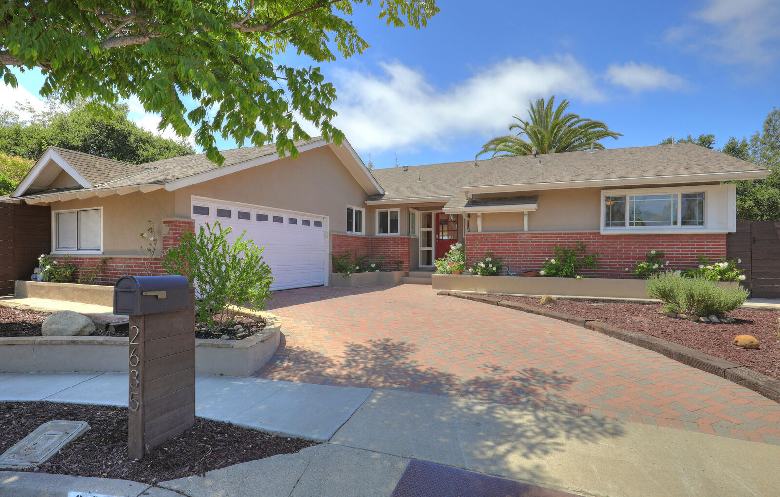 Property Photo:  2635 Hacienda Way  CA 93105 