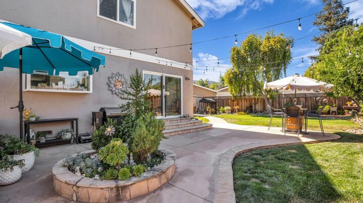 Property Photo:  7385 Thayer Court  CA 95020 