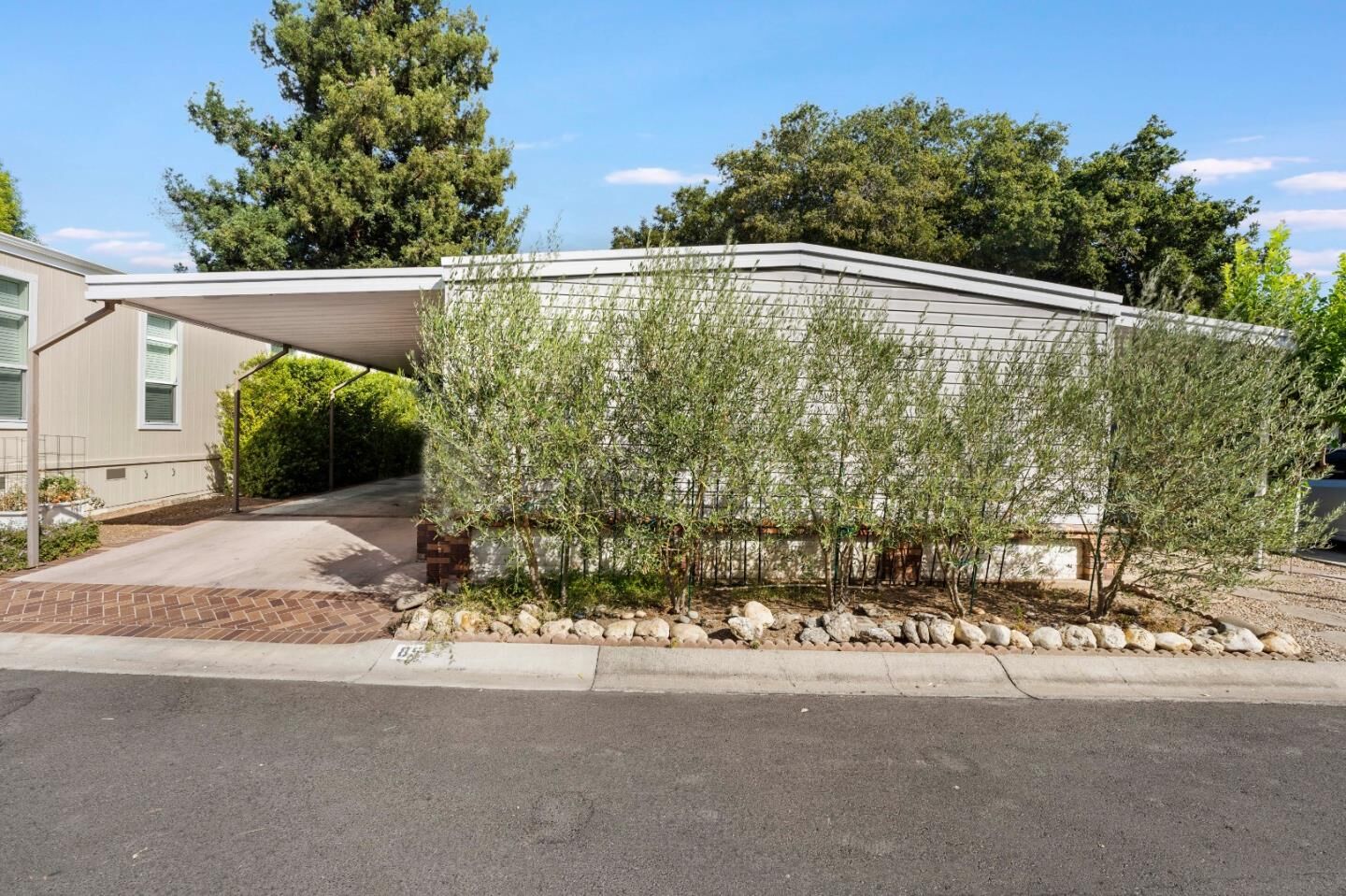 Property Photo: 85 La Paz 85 CA 95008
