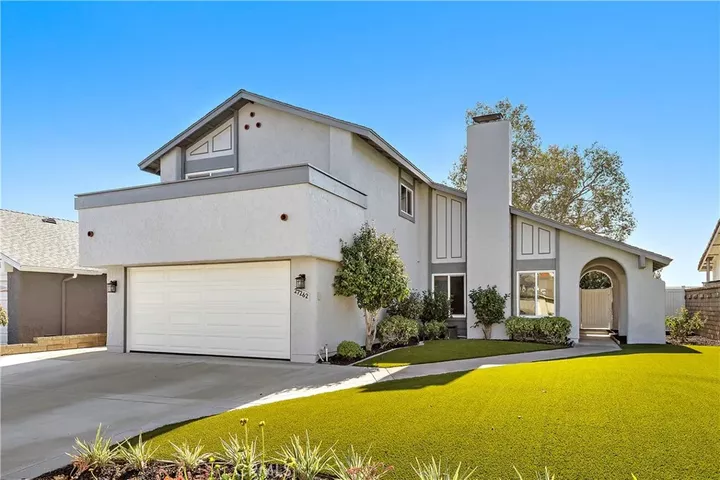 Property Photo:  27262 Via Burgos  CA 92691 