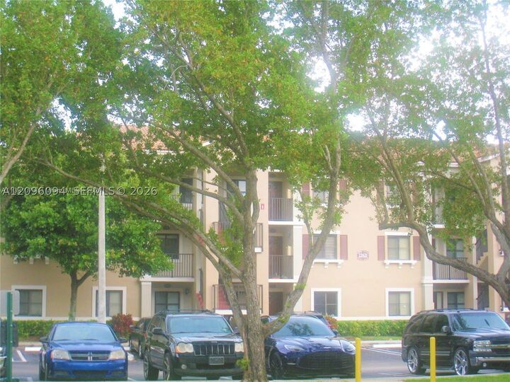 Property Photo: 22621 SW 88th Pl 202-8 FL 33190