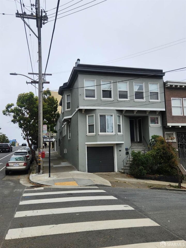 Property Photo:  516-520 Anza Street  CA 94118 