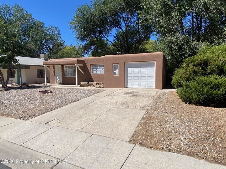 Property Photo: 726 El Paso Drive NM 87401