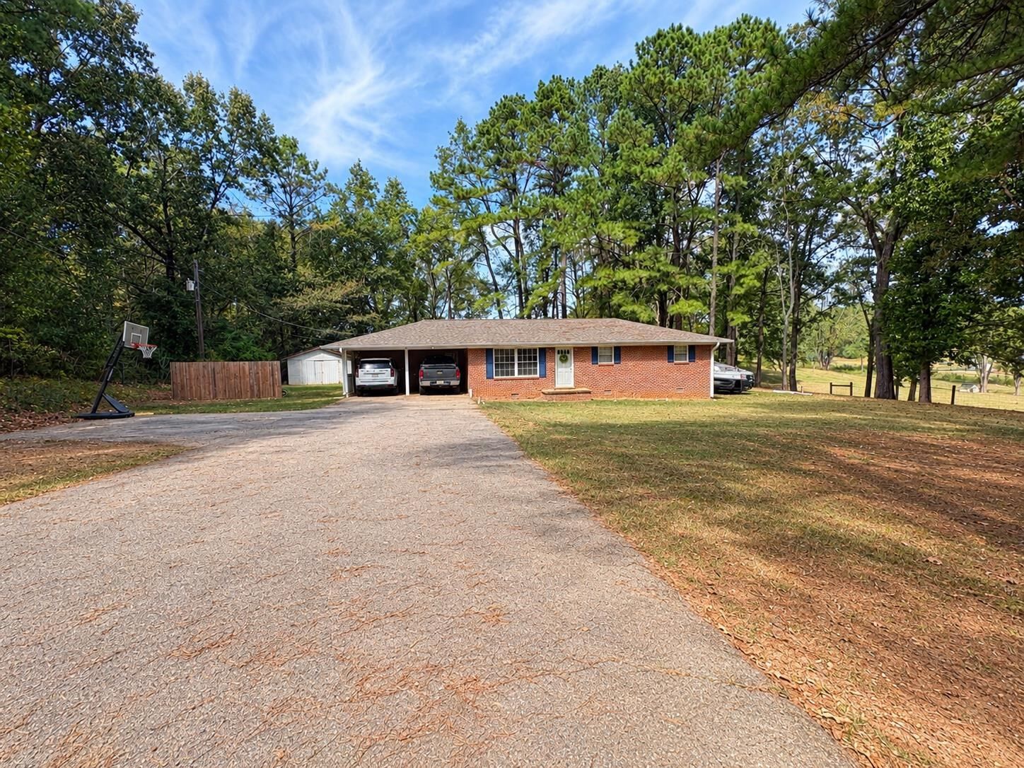Property Photo: 1273 Co Rd 25 AL 35645