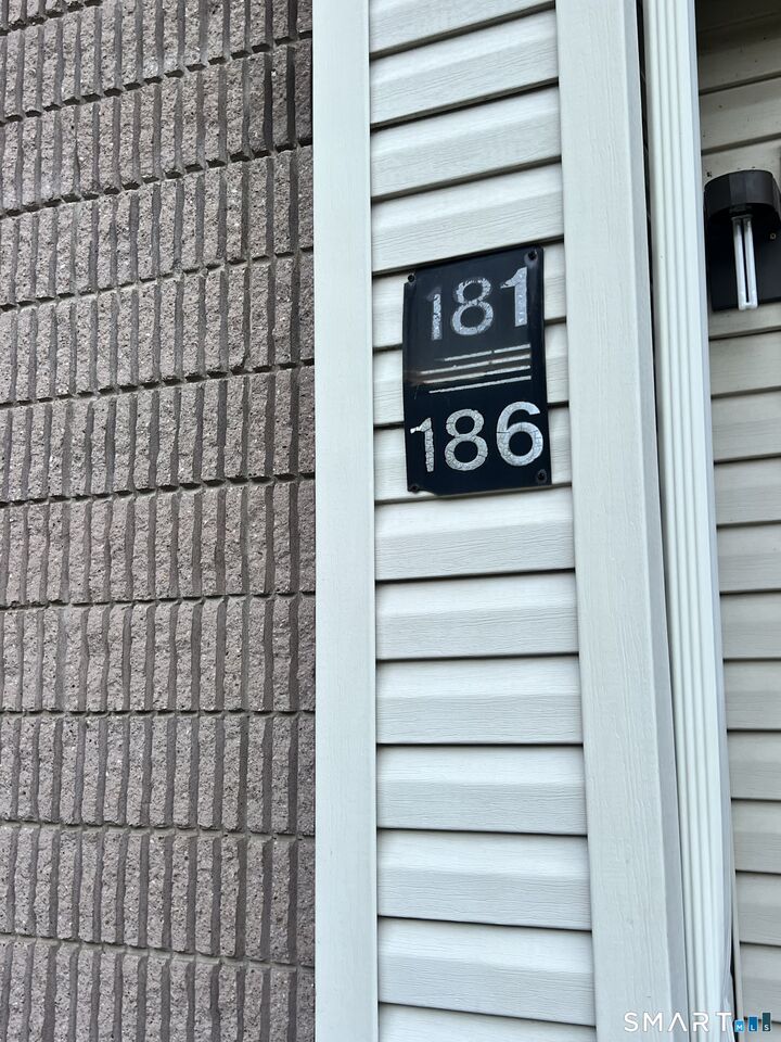 Property Photo:  186 Burgundy Hill Lane 186  CT 06457 