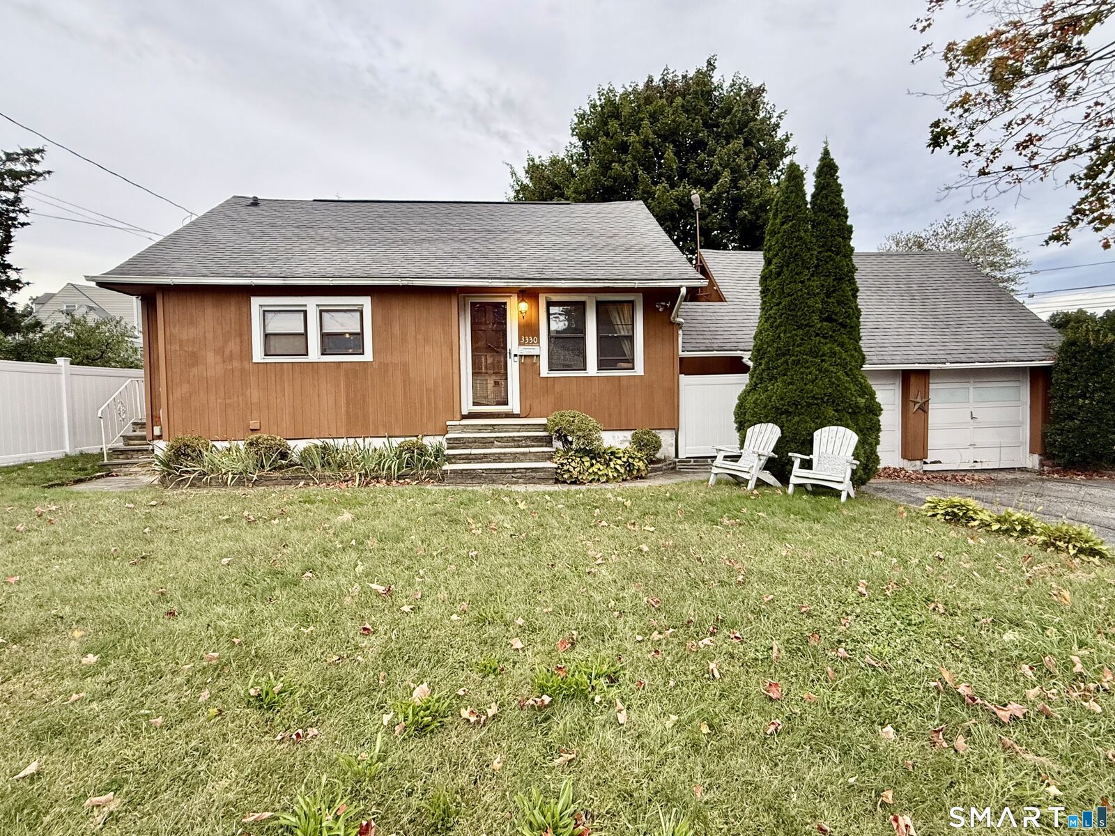 Property Photo:  3330 Old Town Road  CT 06606 