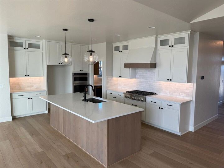 Property Photo:  17526 E 12th Ave  WA 99016 