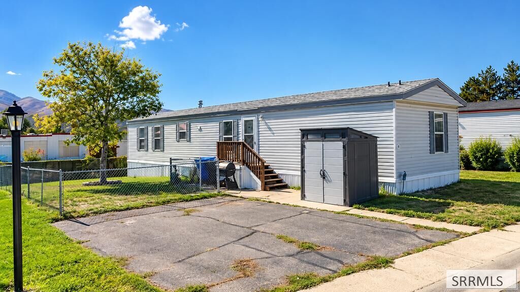 Property Photo: 845 Barton Road 16 ID 83204
